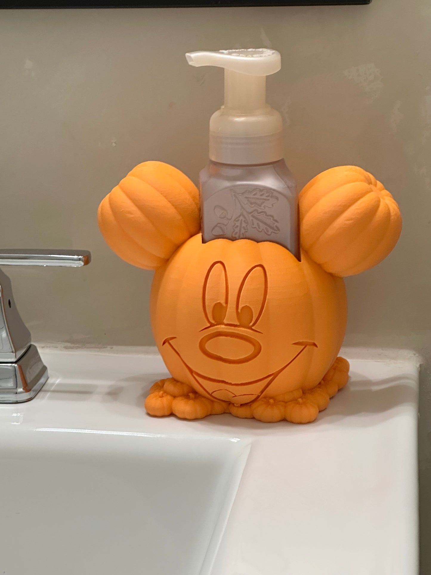 Mickey Pumpkin Soap Holder